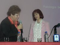 Ana Isabel León,  Vicepresidente del Cabildo de La Palma,  presenta a Carmen Rosa Hernández Socorro.